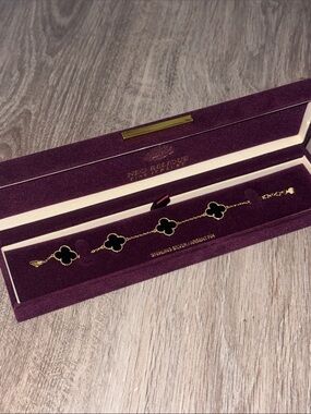 Gold & Black Clover Bracelet